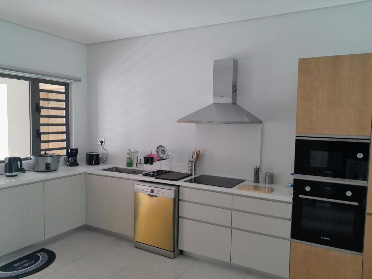 Joli Appartement Neuf, Route Cotiere กรองด์เบย์ ภายนอก รูปภาพ
