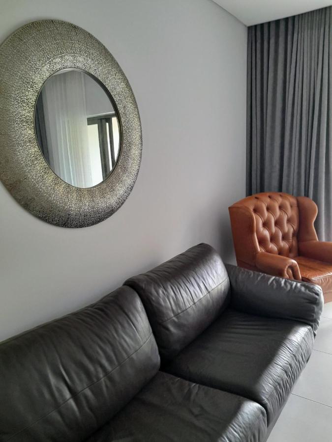 Joli Appartement Neuf, Route Cotiere กรองด์เบย์ ภายนอก รูปภาพ