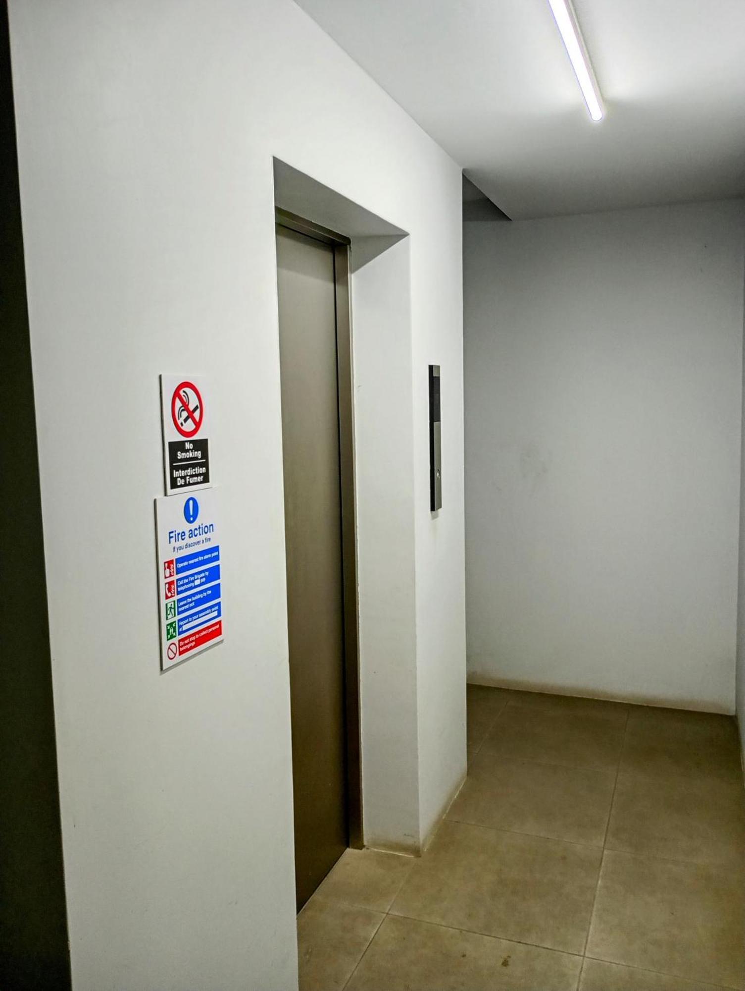 Joli Appartement Neuf, Route Cotiere กรองด์เบย์ ภายนอก รูปภาพ